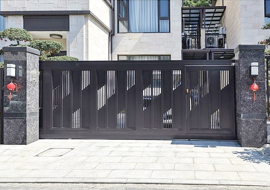 Heavy-Duty Aluminum Garden Gate for Homes
