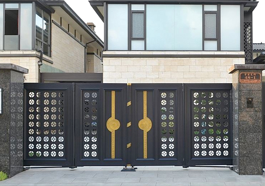 Modern Aluminum Security Gate for Courtyard