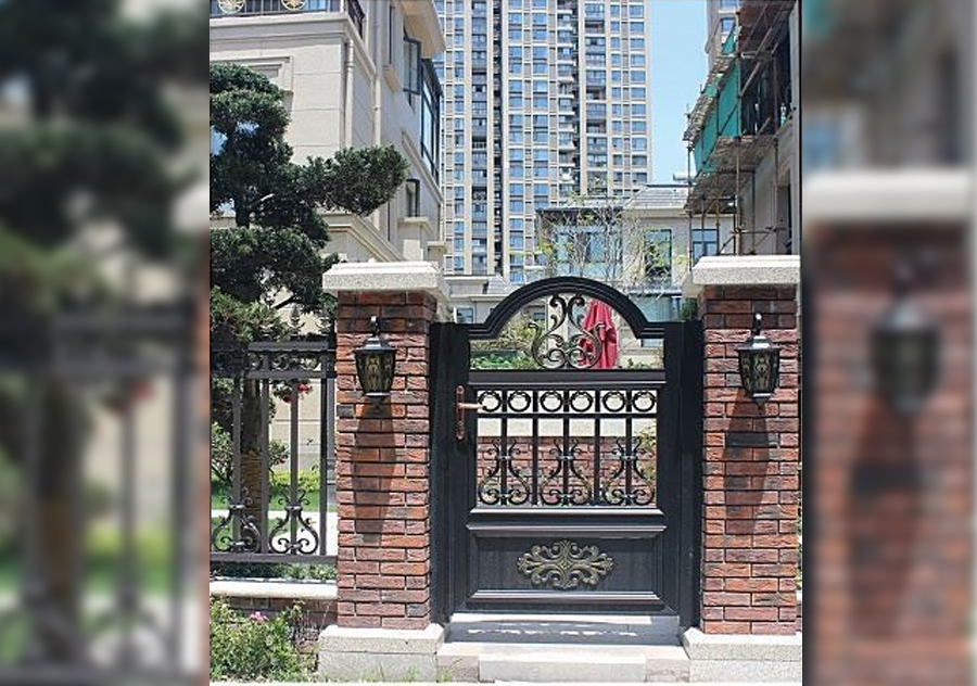 Aluminum Manual Sliding House Gate for Exterior