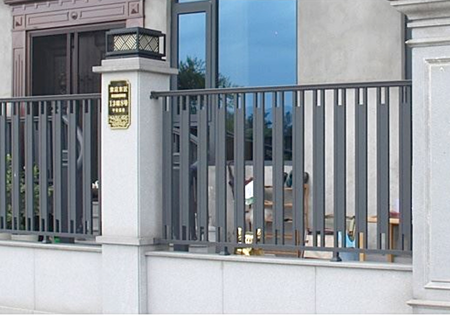 Modern Light-Frame Aluminum Safety Guardrail