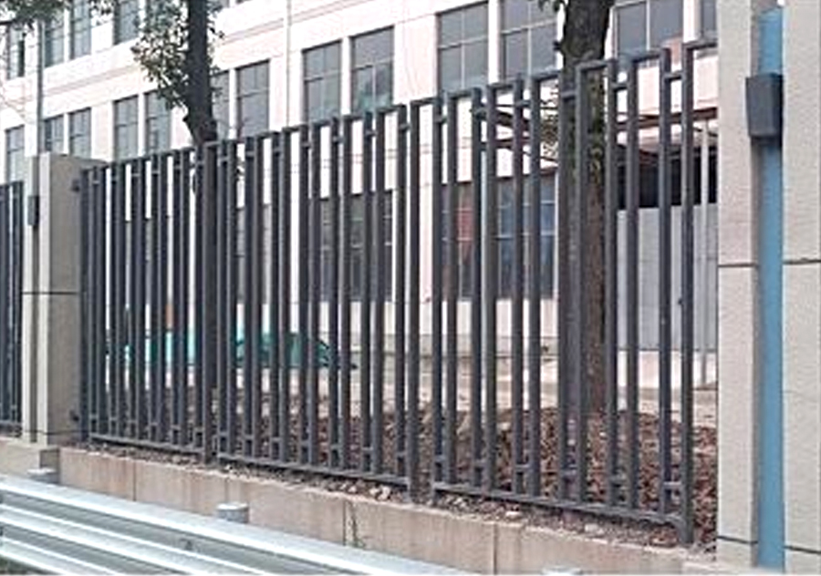 Outdoor Waterproof Garden Aluminum Privacy Fence 