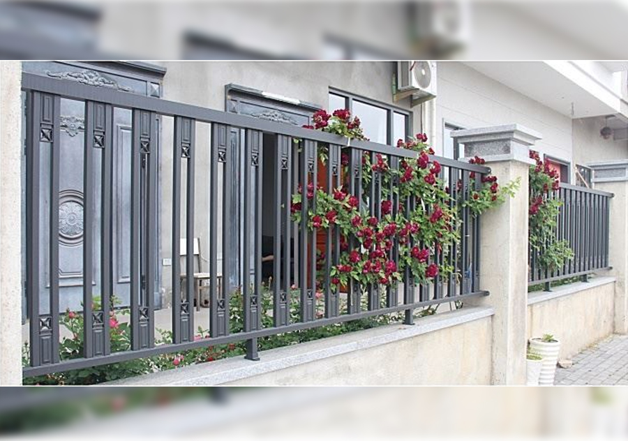 Modern minimalist black aluminum fence